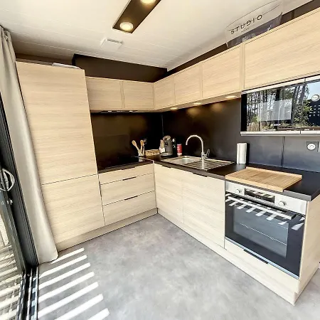 Chalet Jullouville, 3 Pieces, 4 Personnes - Fr-1-361-505 *